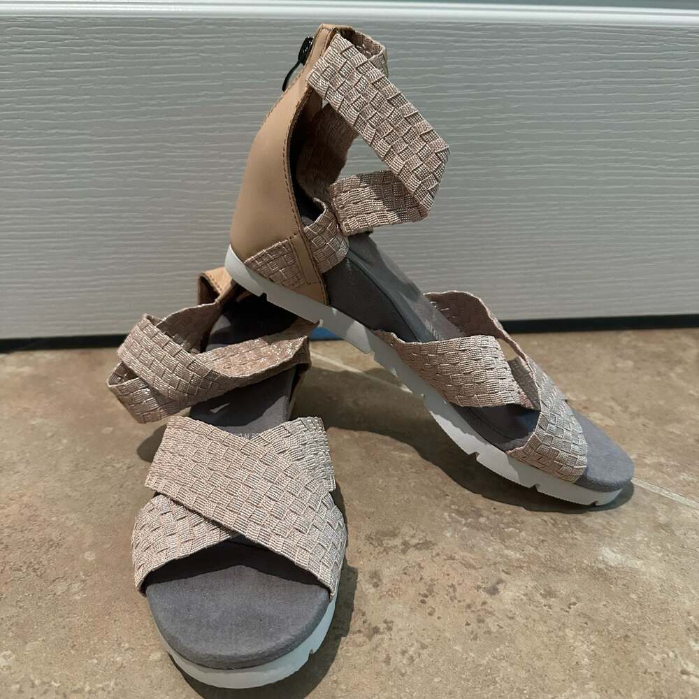 Bernie Mev Honesty Woven Wedge Sandals New Blush Shimmer Size 41